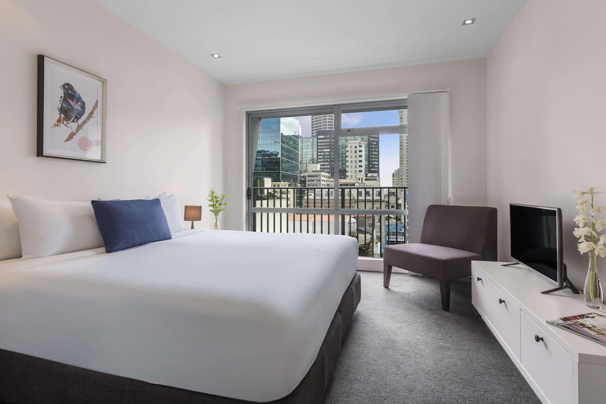 Auckland Harbour Suites Bagian luar foto
