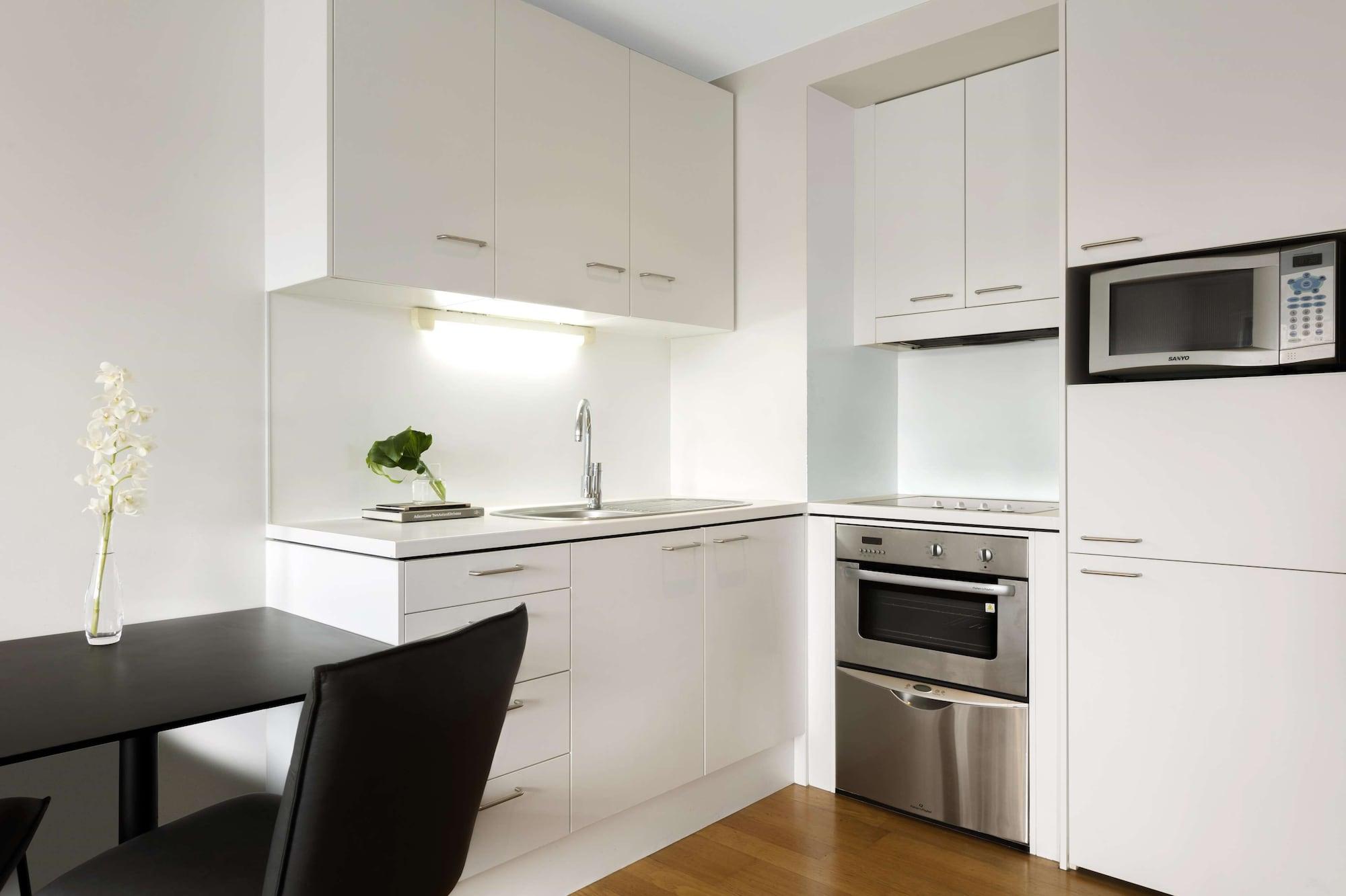 Auckland Harbour Suites Bagian luar foto