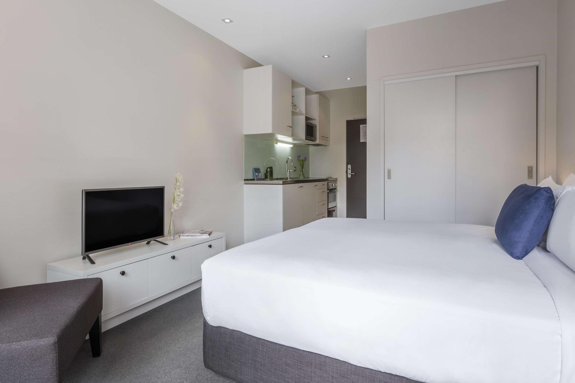 Auckland Harbour Suites Bagian luar foto