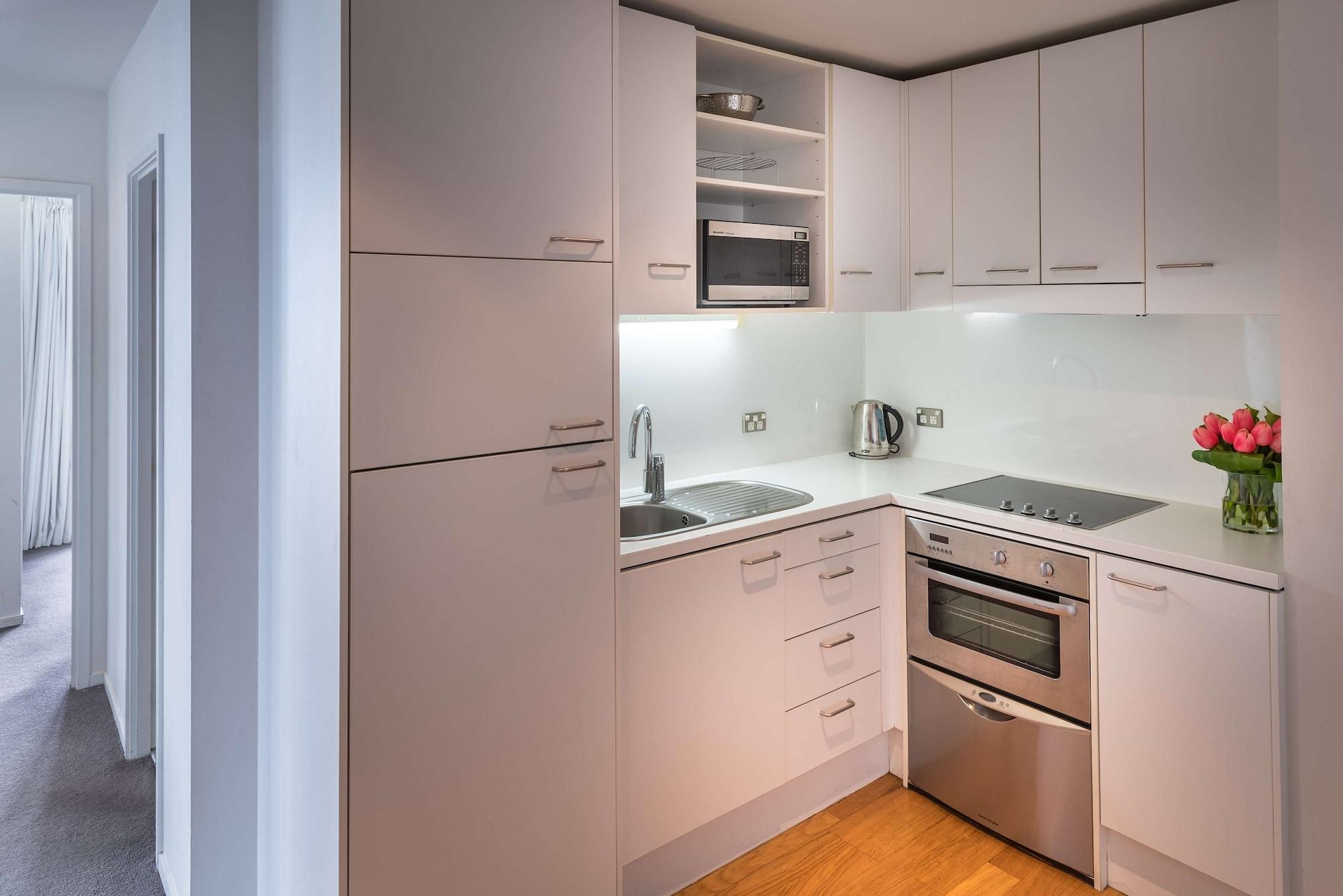 Auckland Harbour Suites Bagian luar foto