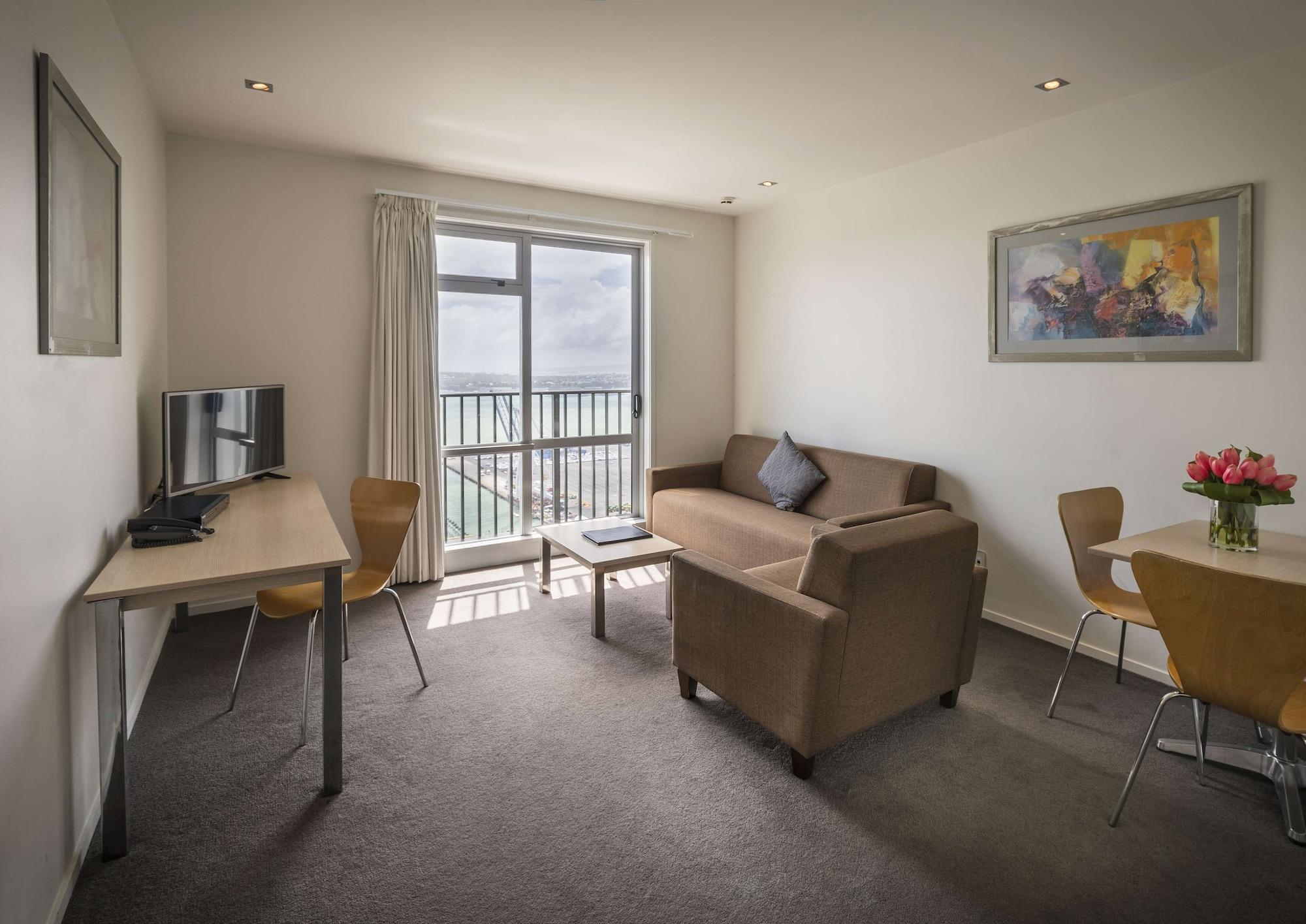 Auckland Harbour Suites Bagian luar foto
