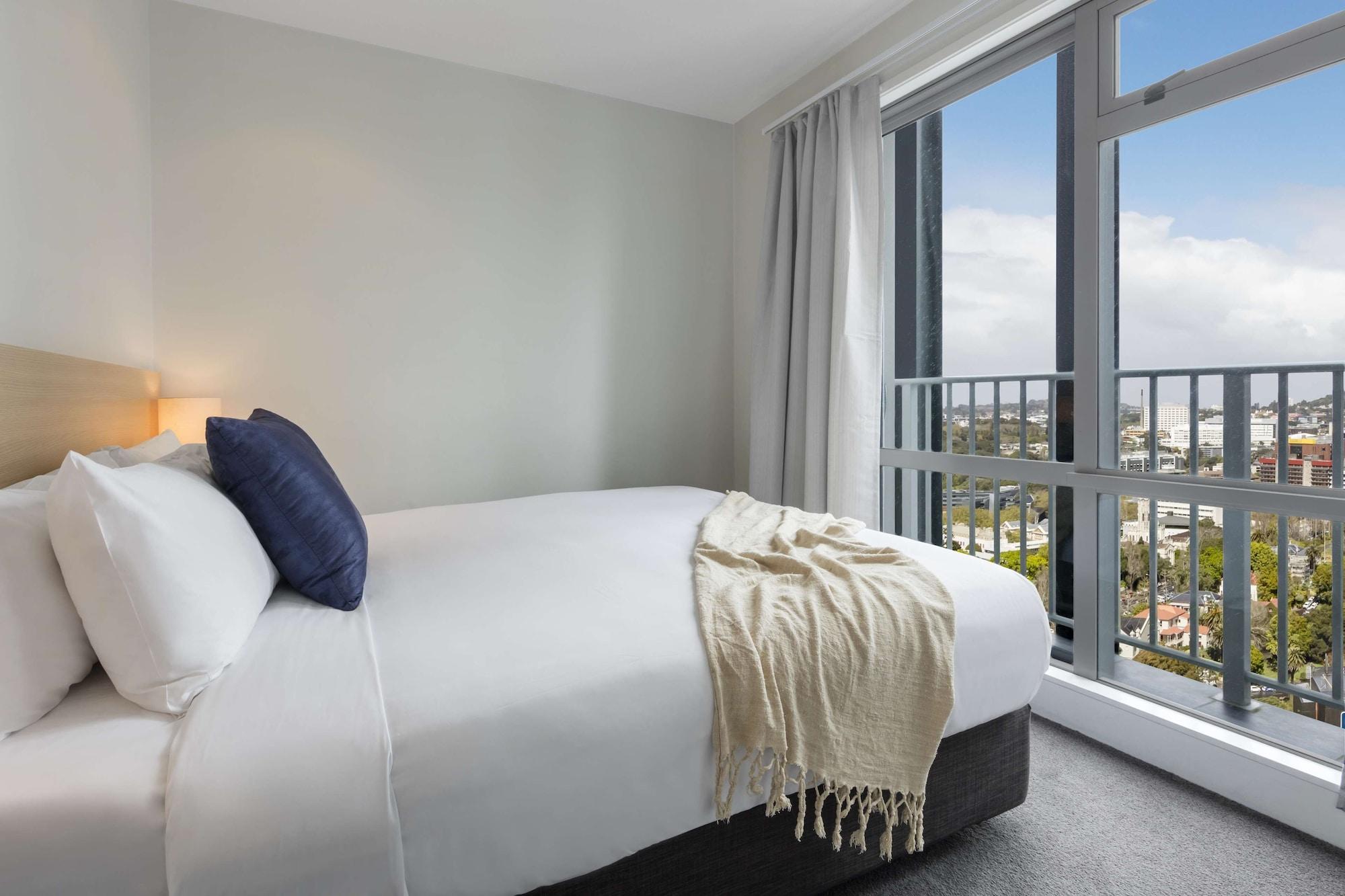 Auckland Harbour Suites Bagian luar foto