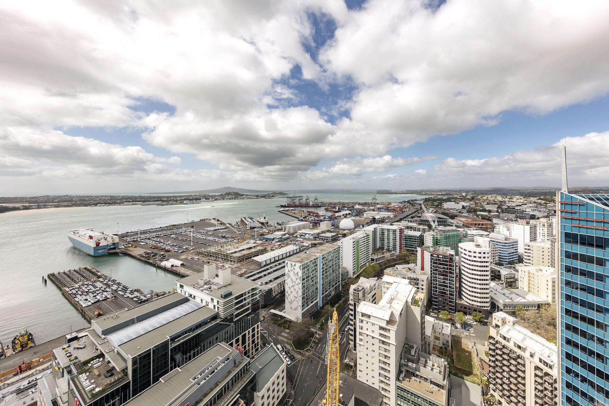 Auckland Harbour Suites Bagian luar foto