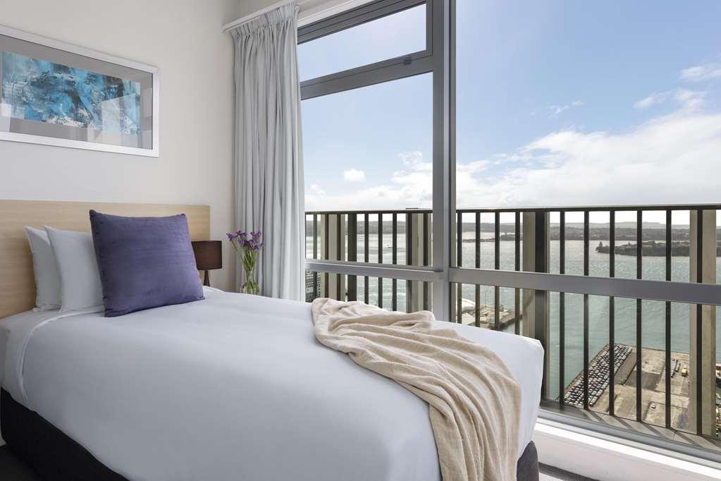 Auckland Harbour Suites Ruang foto