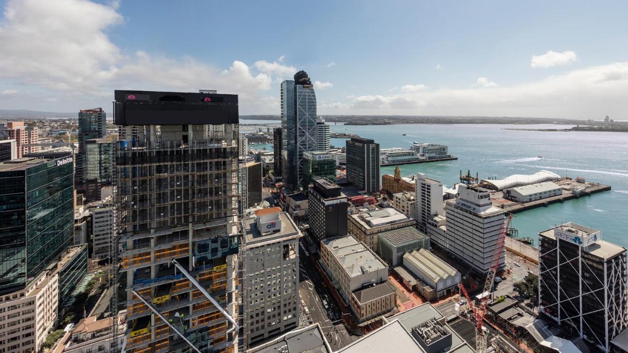 Auckland Harbour Suites Bagian luar foto
