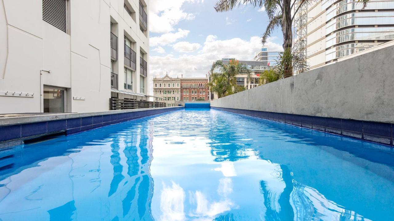 Auckland Harbour Suites Bagian luar foto