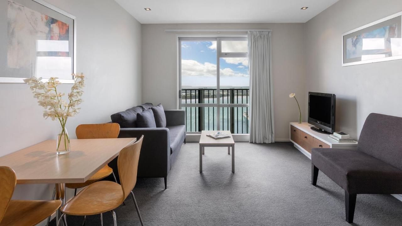 Auckland Harbour Suites Bagian luar foto
